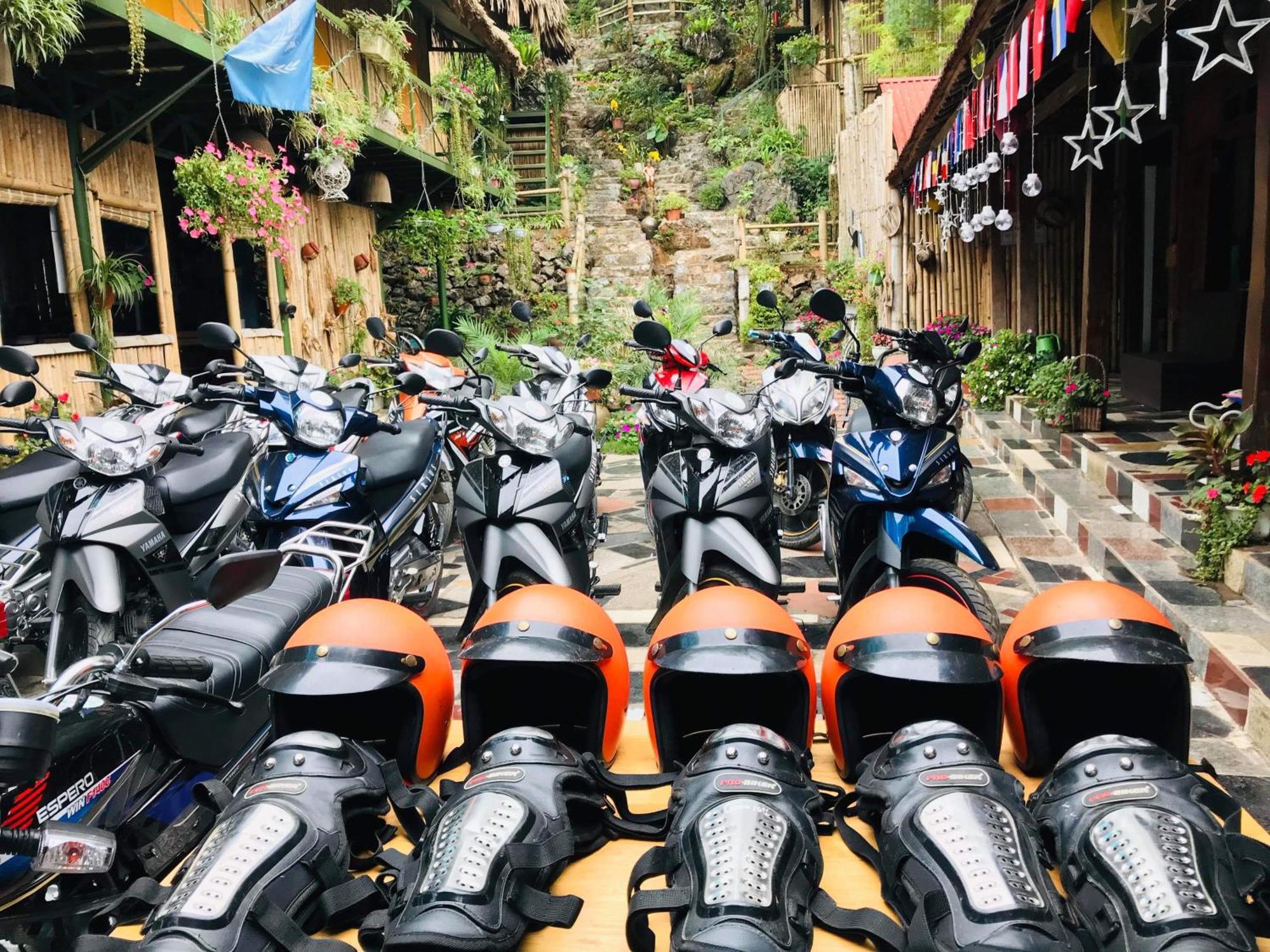 Green Hill Hostel & Tour Hà Giang Eksteriør billede