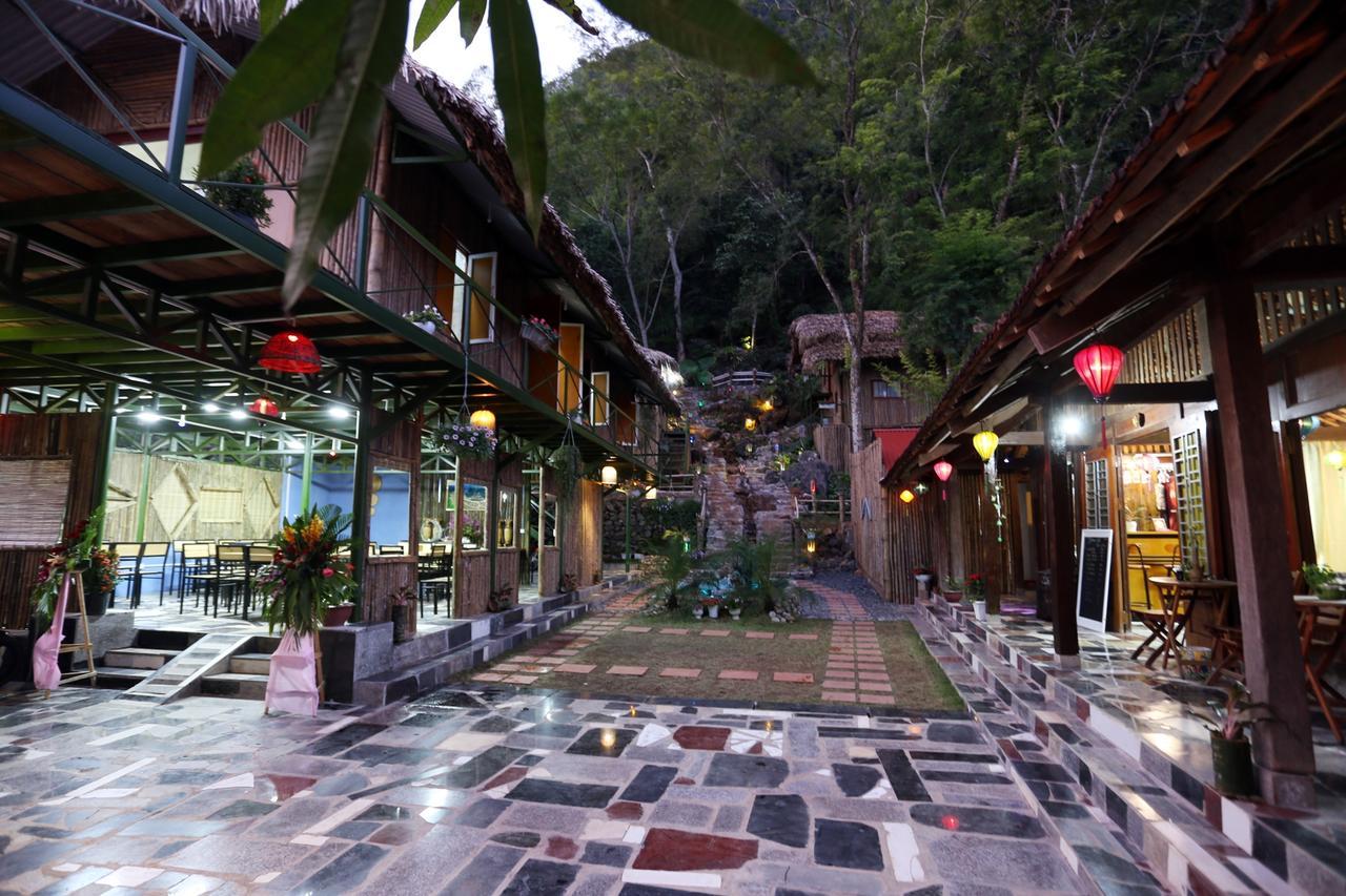 Green Hill Hostel & Tour Hà Giang Eksteriør billede